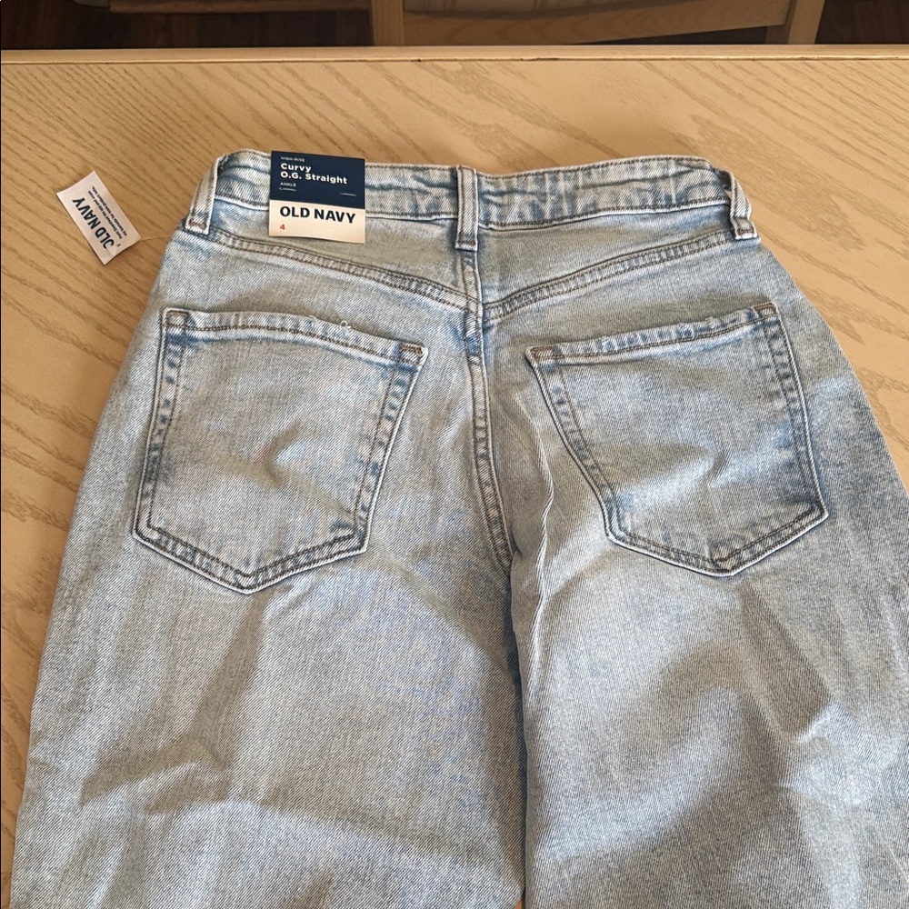 Old Navy Light Blue Straight Leg Jeans 💜 - Picture 13 of 13